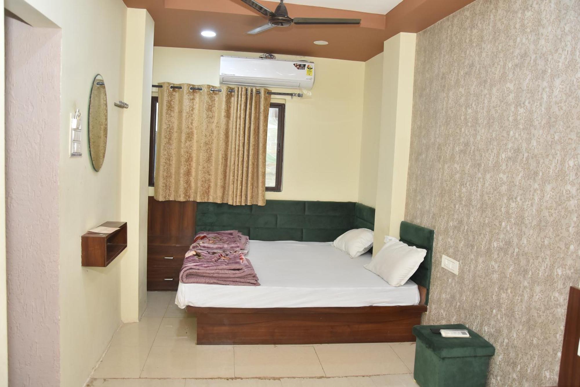 Green Leaf Ujjain Ujaim Exterior foto